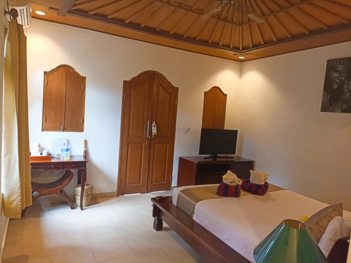 Kusnadi Hotel Легиан Екстериор снимка