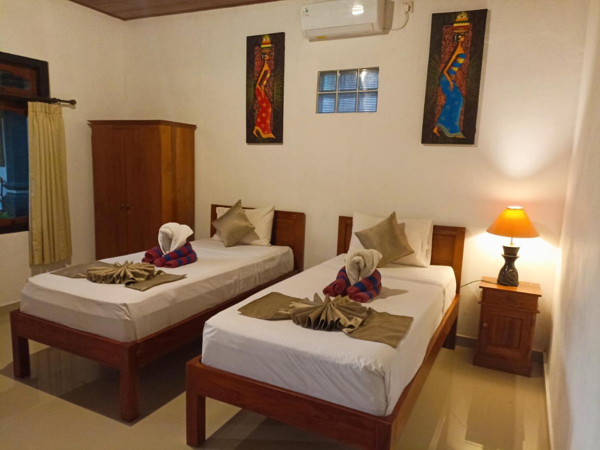 Kusnadi Hotel Легиан Екстериор снимка