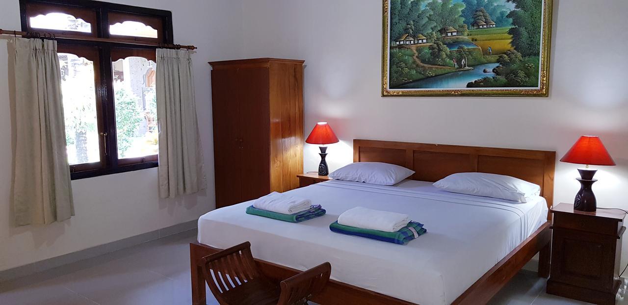 Kusnadi Hotel Легиан Екстериор снимка