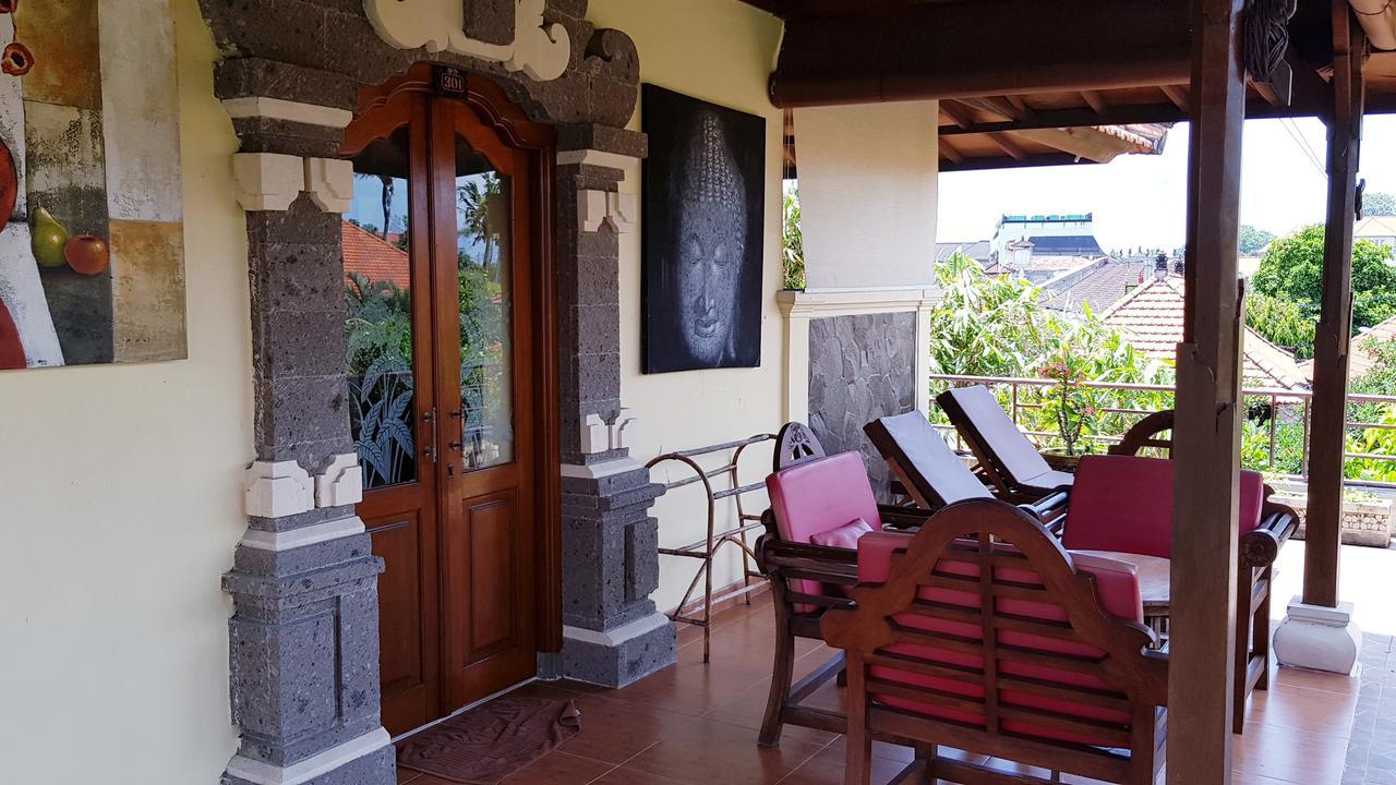 Kusnadi Hotel Легиан Екстериор снимка