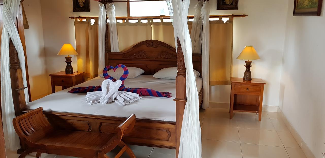 Kusnadi Hotel Легиан Екстериор снимка