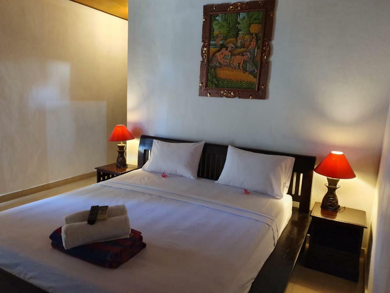Kusnadi Hotel Легиан Екстериор снимка
