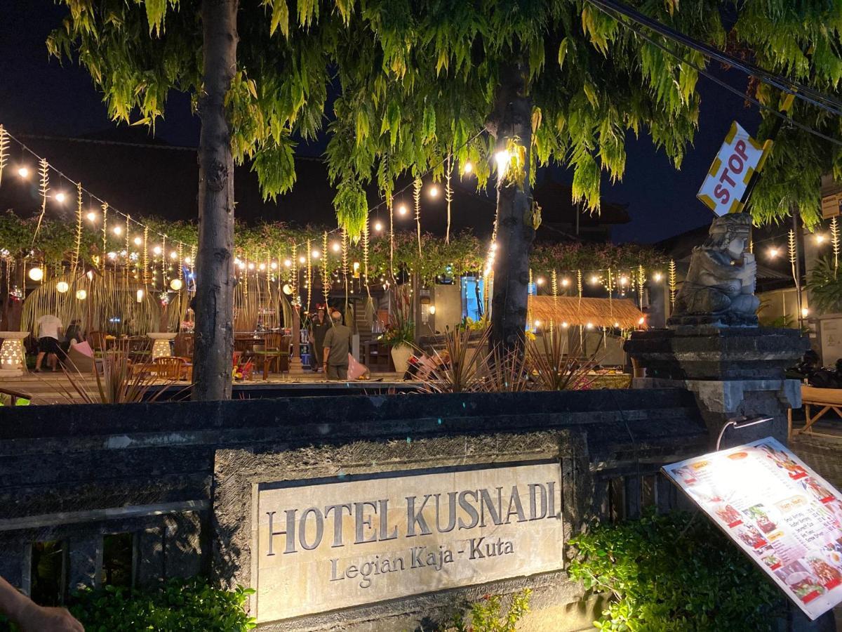 Kusnadi Hotel Легиан Екстериор снимка