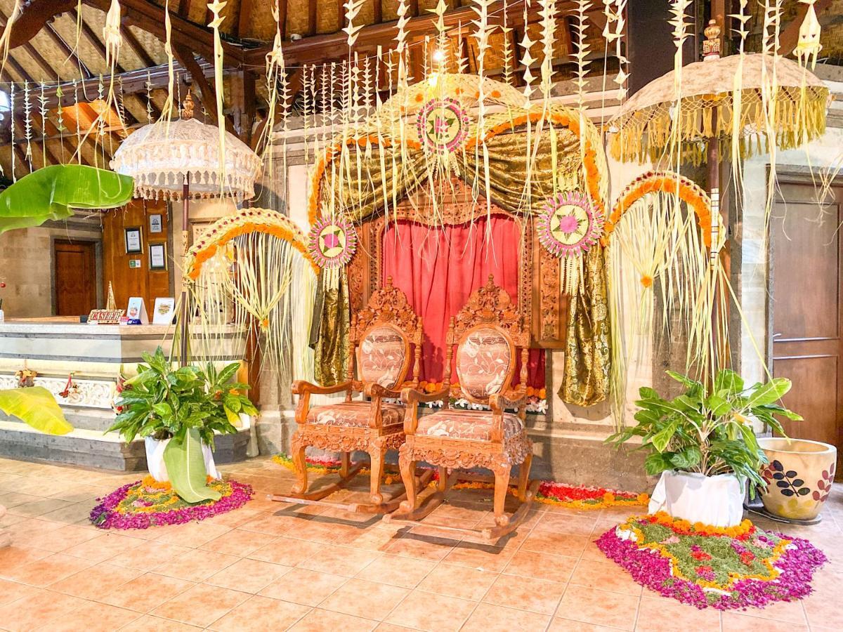 Kusnadi Hotel Легиан Екстериор снимка